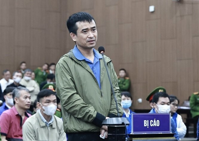 Phan Quốc Việt liên quan vụ Chủ tịch AIC vi phạm đấu thầu ở TPHCM thế nào? Phan Quoc Viet lien quan vu Chu tich AIC vi pham dau thau o TPHCM the nao?