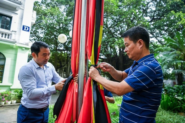 Hà Nội ngừng hoạt động vui chơi trong 2 ngày Quốc tang Tổng Bí thư Nguyễn Phú Trọng Ha Noi ngung hoat dong vui choi trong 2 ngay Quoc tang Tong Bi thu Nguyen Phu Trong