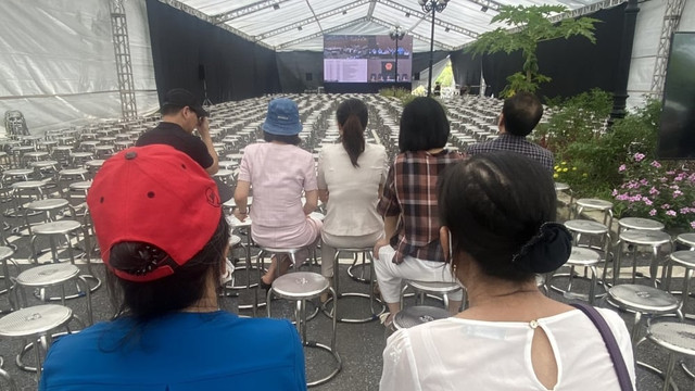 Nhà đầu tư 'khóc ròng' tại phiên xét xử Trịnh Văn Quyết và đồng phạm - Hình 7 Nha dau tu 'khoc rong' tai phien xet xu Trinh Van Quyet va dong pham-Hinh-7