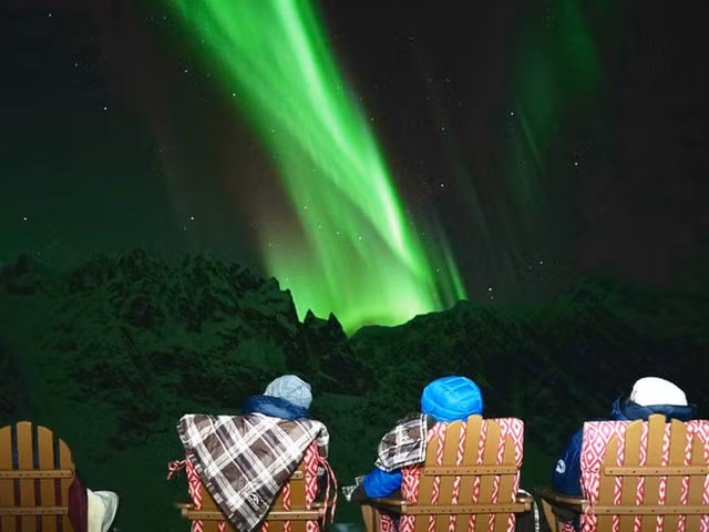 Chi 25.000 USD trong 1 dem de ngam cuc quang, an cua Alaska tren dinh nui bang-Hinh-10