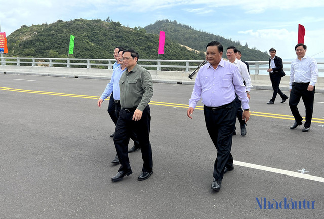 Con đường ven biển ngàn tỷ 'đẹp như tranh' ở Bình Định - Hình 13 Con duong ven bien ngan ty 'dep nhu tranh' o Binh Dinh-Hinh-13
