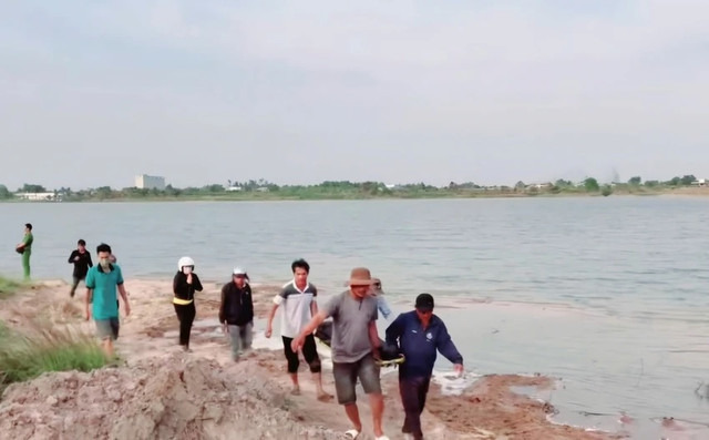 Bình Thuận: Tìm thấy thi thể nam sinh lớp 11 sau vụ đuối nước Binh Thuan: Tim thay thi the nam sinh lop 11 sau vu duoi nuoc
