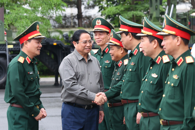 Thủ tướng Phạm Minh Chính làm việc với Tập đoàn Viettel - Hình 11 Thu tuong Pham Minh Chinh lam viec voi Tap doan Viettel-Hinh-11