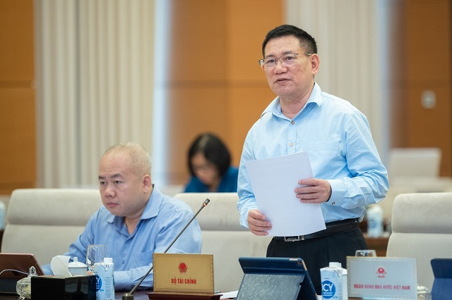 Thường vụ Quốc hội không đồng ý giảm thuế VAT với chứng khoán, BĐS và ngân hàng Thuong vu Quoc hoi khong dong y giam thue VAT voi chung khoan, BDS va ngan hang
