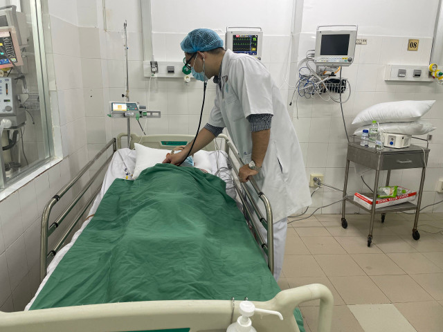 Thanh niên trộm chó bị người dân bắn thủng bụng ở miền Tây - Hình 2 Thanh nien trom cho bi nguoi dan ban thung bung o mien Tay-Hinh-2