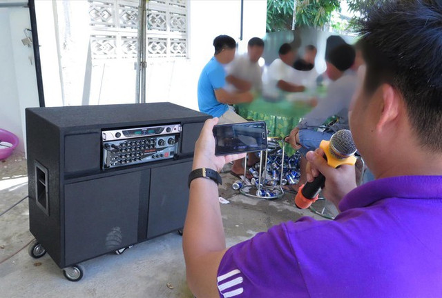 Karaoke loa kéo đại náo khu dân cư Karaoke loa keo dai nao khu dan cu