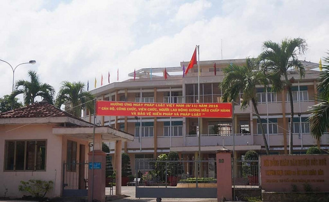 Kỷ luật hàng loạt lãnh đạo huyện ở Long An vì để xảy ra sai phạm đất đai Ky luat hang loat lanh dao huyen o Long An vi de xay ra sai pham dat dai