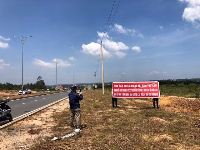 Tim bi hai trong vu Cong ty bat dong san Rong Dat rao ban du an 'ma'