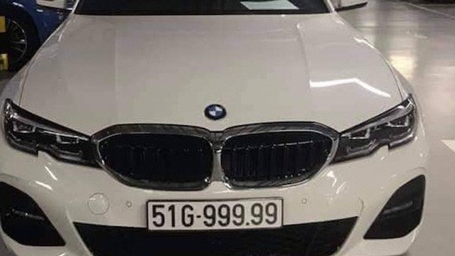 Vụ xe BMW 330i có biển ngũ quý 9: Xe sang 'ngẫu nhiên' có biển số đẹp? Vu xe BMW 330i co bien ngu quy 9: Xe sang 'ngau nhien' co bien so dep?