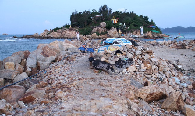 Thu hồi dự án 33 triệu USD lấn biển Nha Trang - Hình 3 Thu hoi du an 33 trieu USD lan bien Nha Trang-Hinh-3
