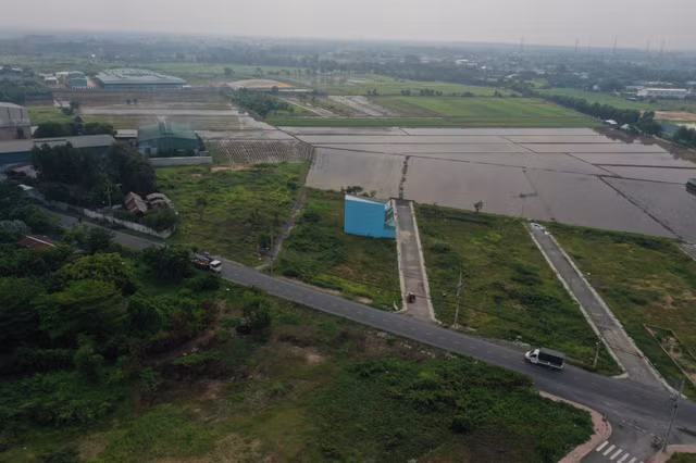 TP HCM kien nghi lien quan chuyen nhuong dat bang giay tay