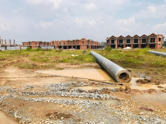 Bình Dương: Chủ dự án bán 'lụi' một nơi rồi dụ khách lấy đất một nẻo - Hình 2 Binh Duong: Chu du an ban 'lui' mot noi roi du khach lay dat mot neo-Hinh-2