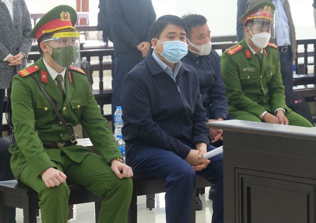 Ông Nguyễn Đức Chung bị cáo buộc nhận bao nhiêu tiền trong vụ án cây xanh? - Hình 2 Ong Nguyen Duc Chung bi cao buoc nhan bao nhieu tien trong vu an cay xanh?-Hinh-2