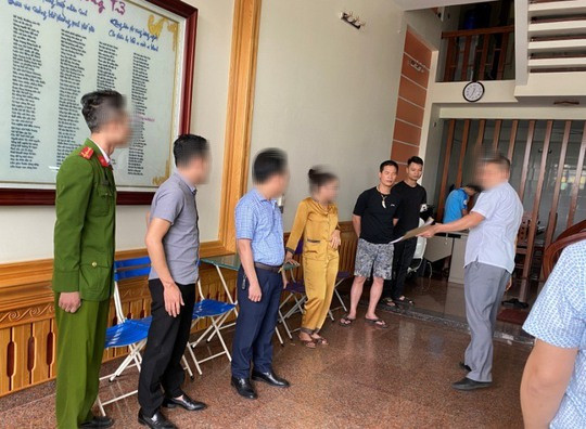 Giang hồ cộm cán Đạt 'ma' ở Thanh Hóa có lý lịch bất hảo như nào? - Hình 6 Giang ho com can Dat 'ma' o Thanh Hoa co ly lich bat hao nhu nao?-Hinh-6