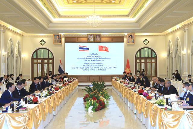 Thủ tướng Thái Lan Prayuth Chan-o-cha chủ trì lễ đón Chủ tịch nước Nguyễn Xuân Phúc và phu nhân - Hình 18 Thu tuong Thai Lan Prayuth Chan-o-cha chu tri le don Chu tich nuoc Nguyen Xuan Phuc va phu nhan-Hinh-18