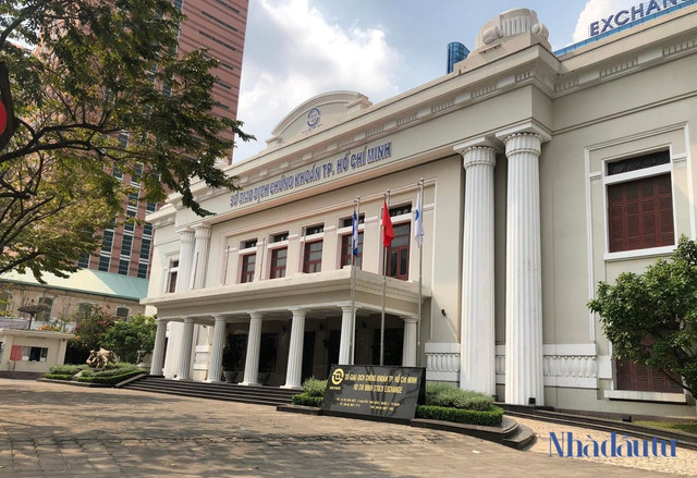 Hệ thống KRX khởi động 12 năm giá 600 tỷ vẫn chưa hoàn thiện He thong KRX khoi dong 12 nam gia 600 ty van chua hoan thien