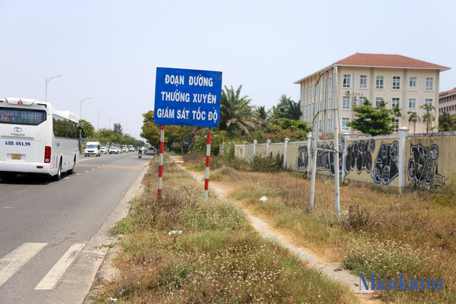 Bên trong khu du lịch biển liên quan đến Vũ 'nhôm' bỏ hoang nhiều năm - Hình 4 Ben trong khu du lich bien lien quan den Vu 'nhom' bo hoang nhieu nam-Hinh-4