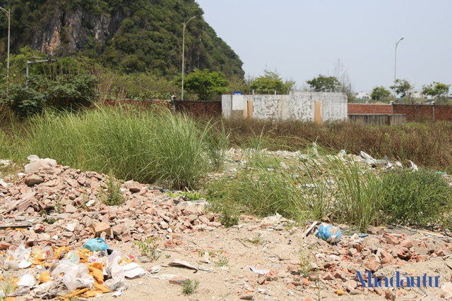 Bên trong khu du lịch biển liên quan đến Vũ 'nhôm' bỏ hoang nhiều năm - Hình 8 Ben trong khu du lich bien lien quan den Vu 'nhom' bo hoang nhieu nam-Hinh-8