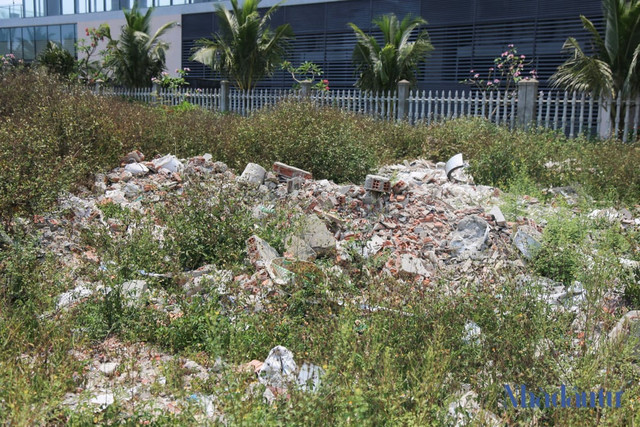 Bên trong khu du lịch biển liên quan đến Vũ 'nhôm' bỏ hoang nhiều năm - Hình 11 Ben trong khu du lich bien lien quan den Vu 'nhom' bo hoang nhieu nam-Hinh-11