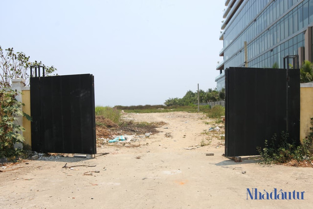 Ben trong khu du lich bien lien quan den Vu 'nhom' bo hoang nhieu nam