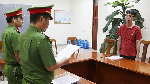 Tạm giữ hình sự một cán bộ Ngân hàng BIDV Tam giu hinh su mot can bo Ngan hang BIDV