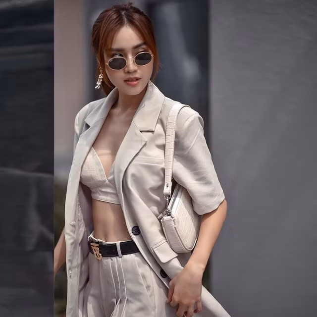 Ninh Duong Lan Ngoc an mac ngay cang mat me, dep tung centimet-Hinh-2