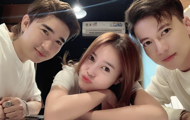 Ninh Dương Lan Ngọc ăn mặc ngày càng mát mẻ, đẹp từng centimet - Hình 11 Ninh Duong Lan Ngoc an mac ngay cang mat me, dep tung centimet-Hinh-11