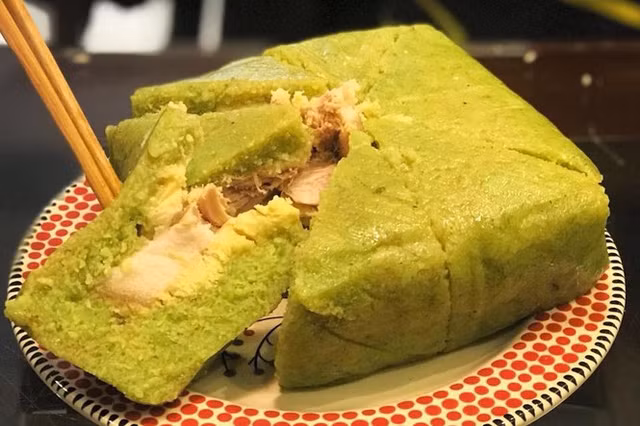 Banh chung chay, banh nhan ca hoi ban chay dip Tet-Hinh-4