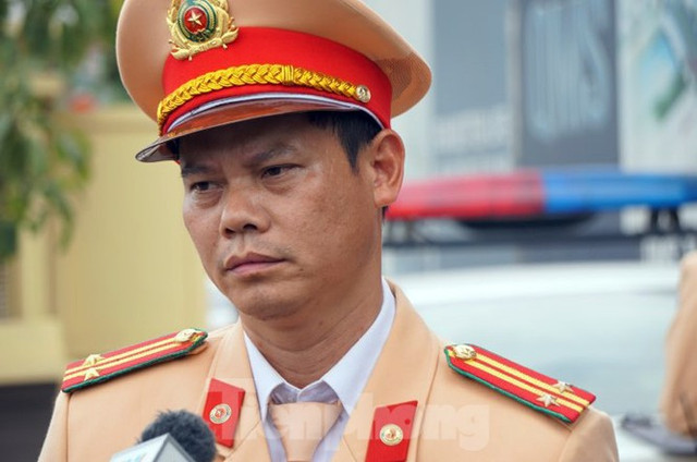 Tài xế ăn hoa quả dính 'nồng độ cồn' bị CSGT xử lý thế nào? - Hình 3 Tai xe an hoa qua dinh 'nong do con' bi CSGT xu ly the nao?-Hinh-3