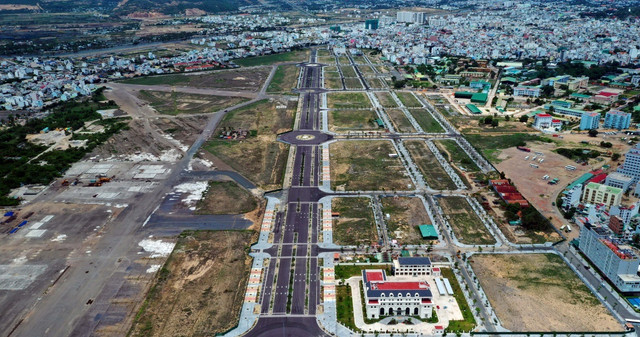 Kiến nghị xử lý nghiêm vụ 'sai phạm trong việc giao đất sân bay Nha Trang' Kien nghi xu ly nghiem vu 'sai pham trong viec giao dat san bay Nha Trang'