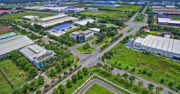 Bất động sản công nghiệp vẫn mua bán nhộn nhịp bất chấp COVID-19 Bat dong san cong nghiep van mua ban nhon nhip bat chap COVID-19