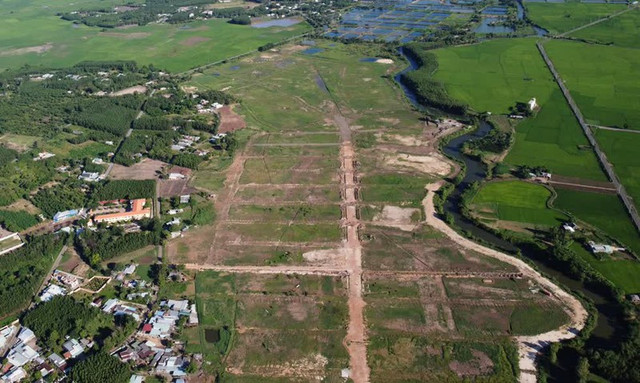 Bà Rịa - Vũng Tàu kiểm tra tình hình xây dựng, rao bán đất nông nghiệp phân lô Ba Ria - Vung Tau kiem tra tinh hinh xay dung, rao ban dat nong nghiep phan lo