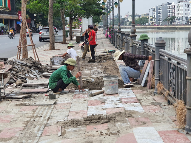 Dự án chỉnh trang sông Tam Bạc chưa bàn giao, quyết toán nhưng đã hư hỏng - Hình 12 Du an chinh trang song Tam Bac chua ban giao, quyet toan nhung da hu hong-Hinh-12