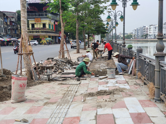 Dự án chỉnh trang sông Tam Bạc chưa bàn giao, quyết toán nhưng đã hư hỏng - Hình 19 Du an chinh trang song Tam Bac chua ban giao, quyet toan nhung da hu hong-Hinh-19