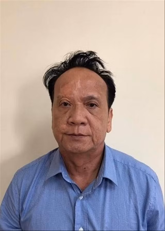 Dat vang vao tay tu nhan: Nhung ai dinh cham?