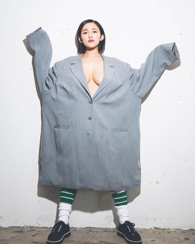 Ảnh nóng bỏng gây rạo rực của hotgirl siêu vòng một - Hình 4 Anh nong bong gay rao ruc cua hotgirl sieu vong mot-Hinh-4