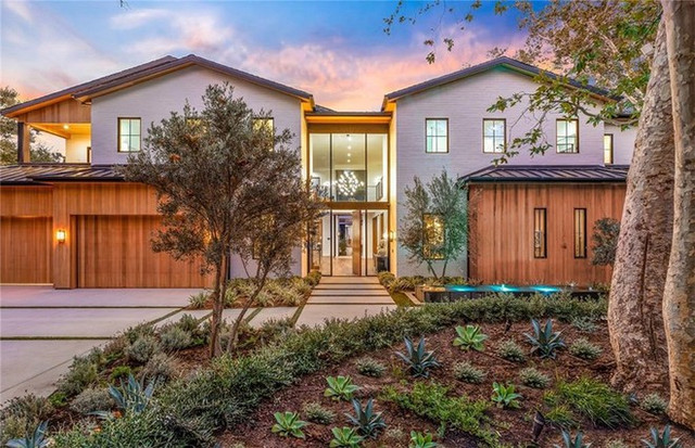 Biệt thự 14 triệu USD xa hoa lộng lẫy của mỹ nhân Game of Thrones Biet thu 14 trieu USD xa hoa long lay cua my nhan Game of Thrones