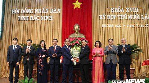 Tân nữ Chủ tịch UBND tỉnh Bắc Ninh 50 tuổi có sự nghiệp như thế nào? - Hình 4 Tan nu Chu tich UBND tinh Bac Ninh 50 tuoi co su nghiep nhu the nao?-Hinh-4