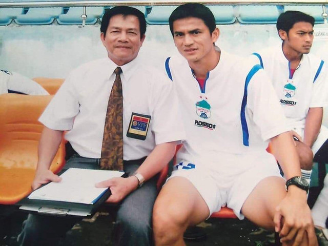 Một Kiatisak ngạo mạn đã biết tôn trọng đội tuyển Việt Nam Mot Kiatisak ngao man da biet ton trong doi tuyen Viet Nam