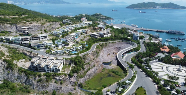 Vụ dự án nằm trong khu vực nguy cơ sạt lở ở Nha Trang: Yêu cầu làm rõ nguồn gốc, lý do phát sinh Vu du an nam trong khu vuc nguy co sat lo o Nha Trang: Yeu cau lam ro nguon goc, ly do phat sinh
