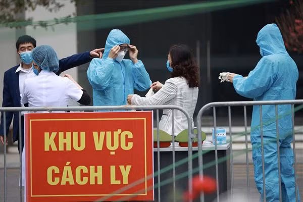 Chinh phu ra Nghi quyet moi ve chong dich: Tam thoi khong ap dung Chi thi 15, 16, 19 tren toan quoc