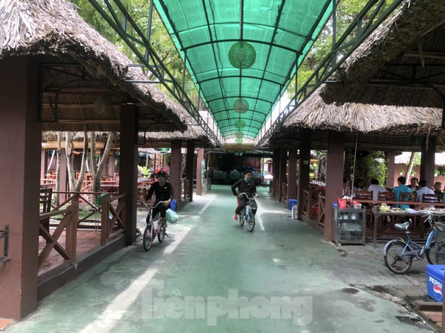 Cận cảnh nhà hàng ẩm thực lớn nhất Sài Gòn 'mọc' trên đất nông nghiệp - Hình 8 Can canh nha hang am thuc lon nhat Sai Gon 'moc' tren dat nong nghiep-Hinh-8