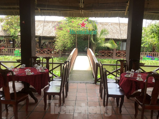 Cận cảnh nhà hàng ẩm thực lớn nhất Sài Gòn 'mọc' trên đất nông nghiệp Can canh nha hang am thuc lon nhat Sai Gon 'moc' tren dat nong nghiep