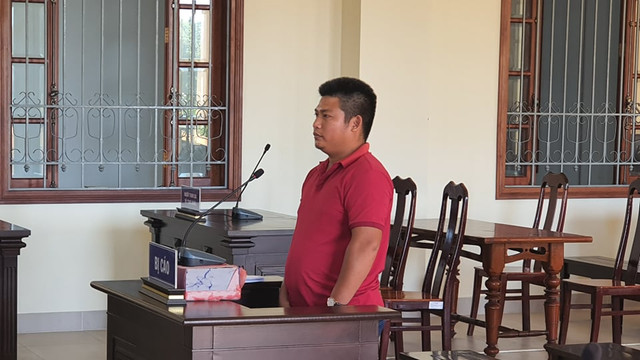 Y án bị cáo kéo sập nhà kho trong 'dự án ấp A triển khai ở ấp B' Y an bi cao keo sap nha kho trong 'du an ap A trien khai o ap B'