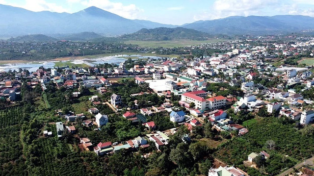 Công ty mới thành lập được 1 năm muốn tài trợ lập quy hoạch khu dân cư thị trấn Di Linh 200 ha Cong ty moi thanh lap duoc 1 nam muon tai tro lap quy hoach khu dan cu thi tran Di Linh 200 ha