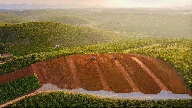 Bộ xây dựng nói về đề xuất “siết” phân lô bán nền, hạn chế đầu cơ Bo xay dung noi ve de xuat “siet” phan lo ban nen, han che dau co