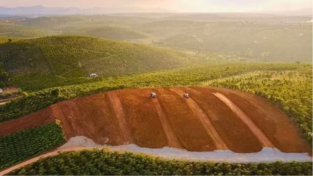 Bo xay dung noi ve de xuat “siet” phan lo ban nen, han che dau co