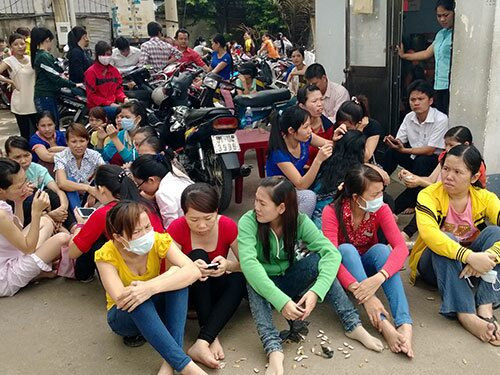 Số lao động thất nghiệp có thể tăng thêm 100.000 người mỗi tháng So lao dong that nghiep co the tang them 100.000 nguoi moi thang