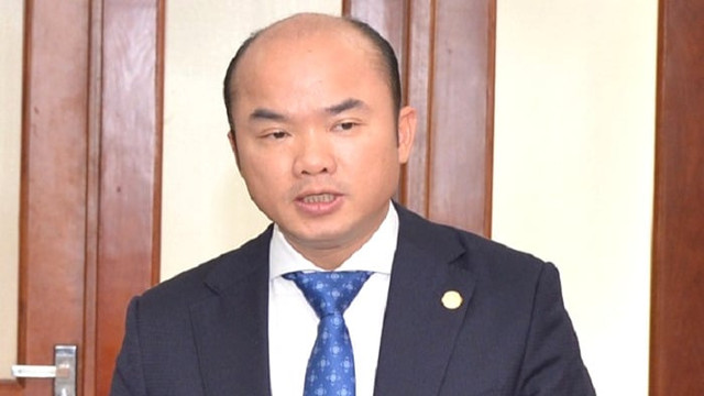 VEAM cong bo thong tin bat thuong: Tong giam doc Phan Pham Ha bi khoi to-Hinh-2