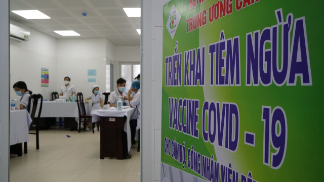 116 nhân viên y tế ở Cần Thơ đã được tiệm vắc xin phòng COVID-19 116 nhan vien y te o Can Tho da duoc tiem vac xin phong COVID-19